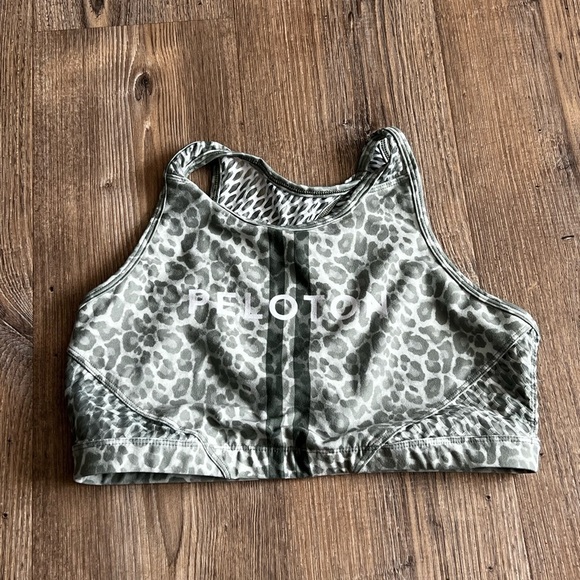 WITH Peloton Sports Bra L Green Leopard Cheetah Print Mesh Racerback Cut Out - Picture 1 of 6